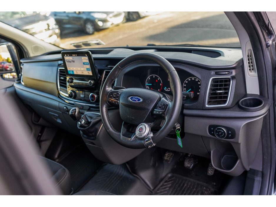 2019 Ford Transit Custom 300 LWB LIMITED. UPGRADED ALLOYS, SIDE BARS, UPGRADED FRONT GRILL AND SPLITTER. LOOKS THE PART. €23,950