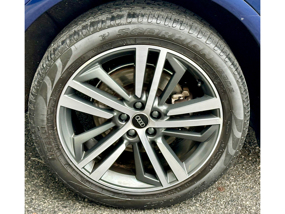 2023 Audi Q5 ++LOW KM++ TFSIe 50 QUATTRO  S LINE €49,950