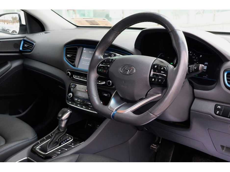 2017 Hyundai Ioniq - image 8