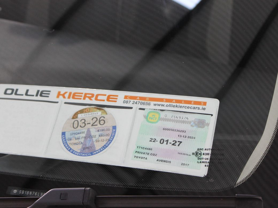 2017 Toyota Avensis 1.6D SOL Navi 4DR €10,499