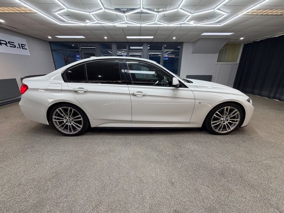 2016 BMW 3 Series - image 10