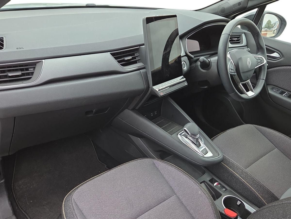 2025 Renault Symbioz - image 5