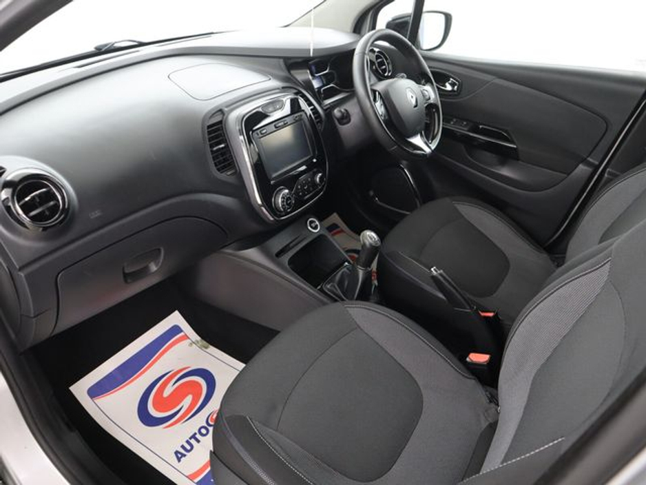 2015 Renault Captur - image 14