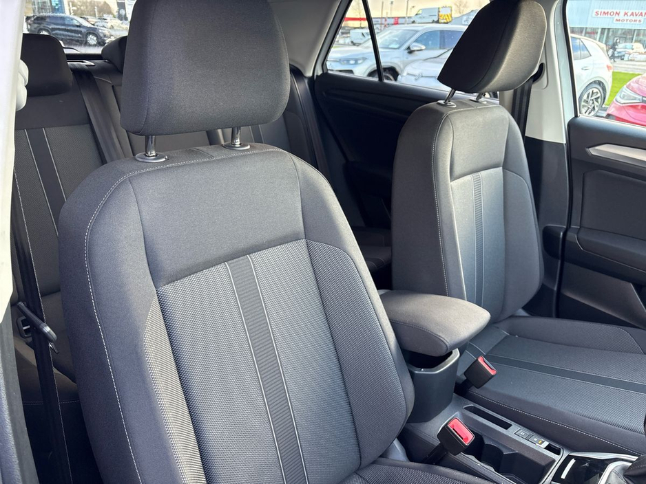 2024 Volkswagen T-Roc T-ROC EDITION 75 1.0TSI M6F 116HP €29,975