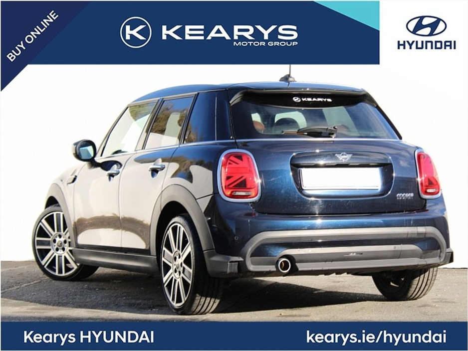 2023 MINI Hatch - image 2