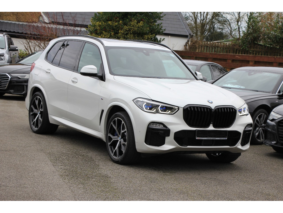 2019 BMW X5 - image 14