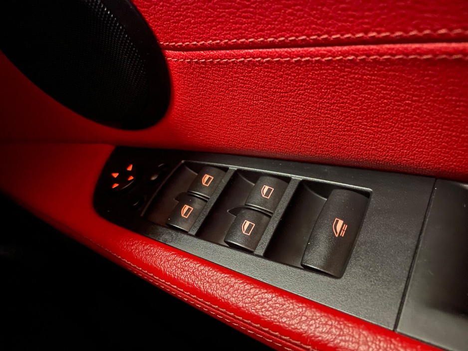 2015 BMW Z4 - image 24