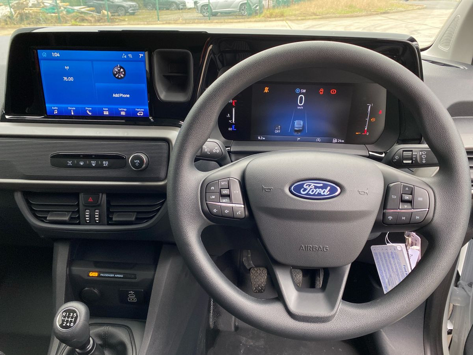 2026 Ford Transit Courier - image 20