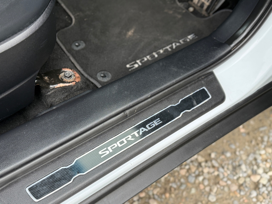 2014 Kia Sportage - image 19