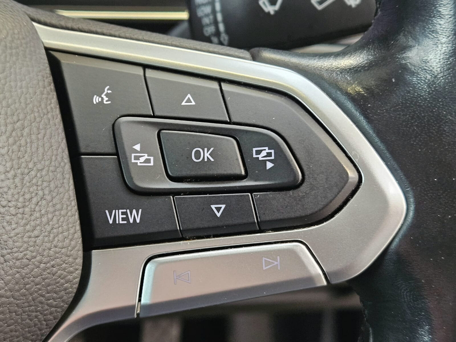 2020 Volkswagen Passat - image 11