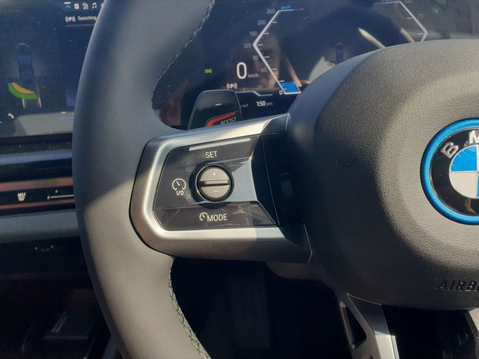 2026 BMW 5 Series - image 17