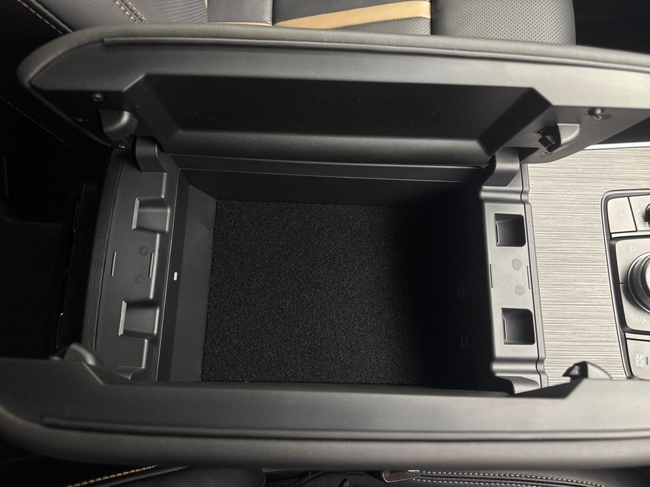 2026 Mazda CX-80 - image 14