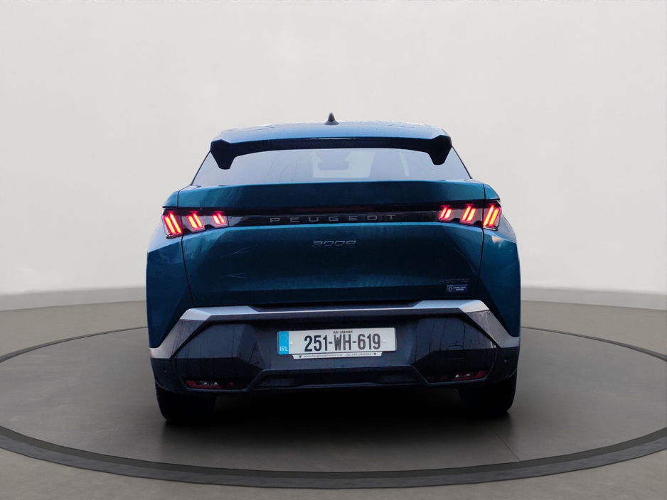 2025 Peugeot 3008 1.2 MHEV PureTech 136bhp eDCS6 Allure €40,950