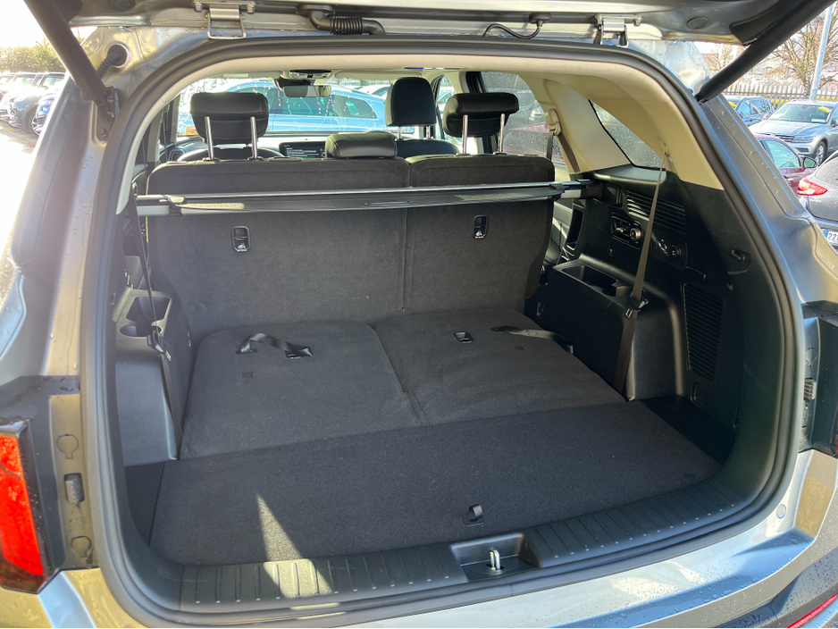 2025 Kia Sorento - image 9