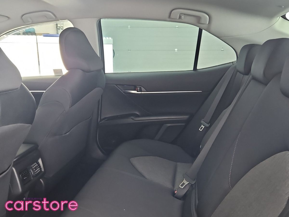 2019 Toyota Camry - image 13