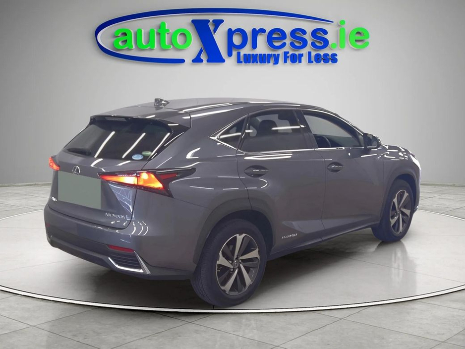 2020 Lexus NX 300 h - image 3
