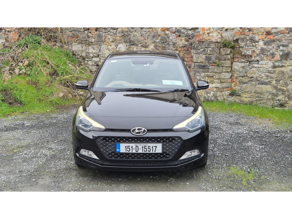 2015 Hyundai i20 - image 2