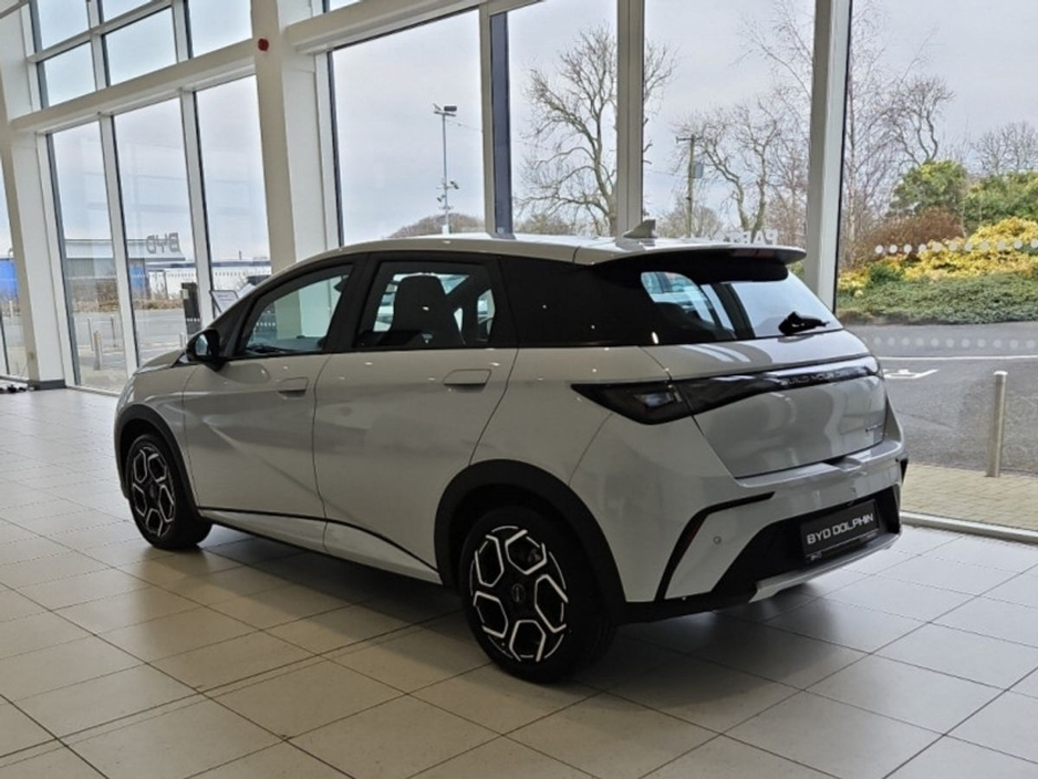 2026 BYD Dolphin Comfort 60.4kWh 427km HEAT PUMP INCLUDED €33,769