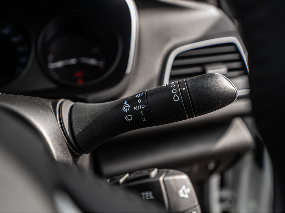 2019 Renault Megane - image 21