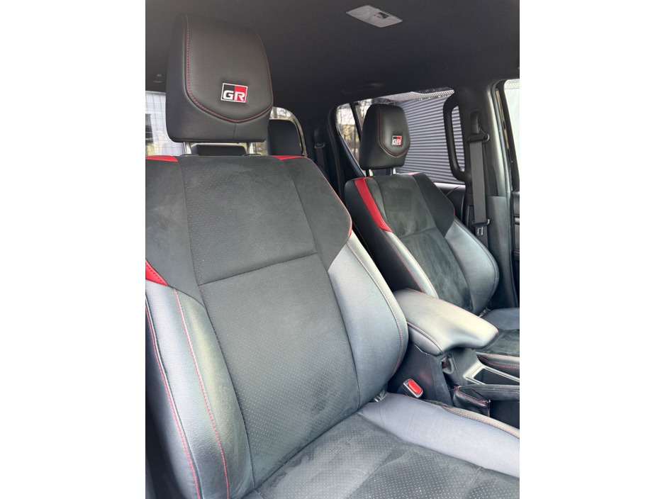 2023 Toyota Hilux  €44,995