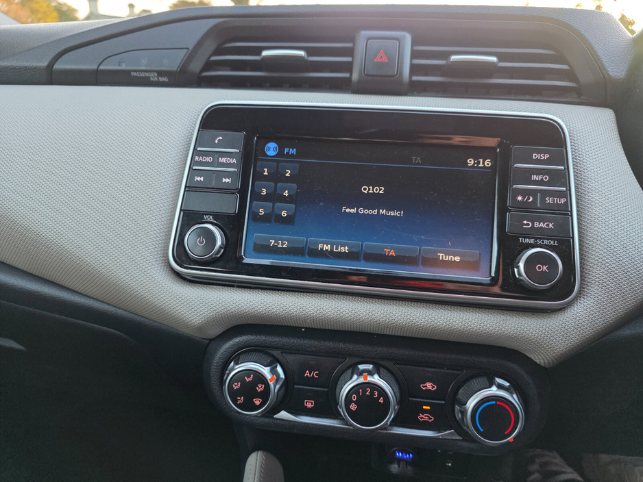 2017 Nissan Micra - image 13