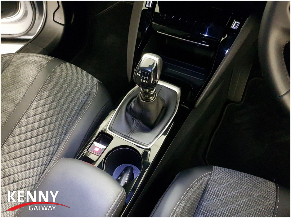 2024 Peugeot 2008 - image 32