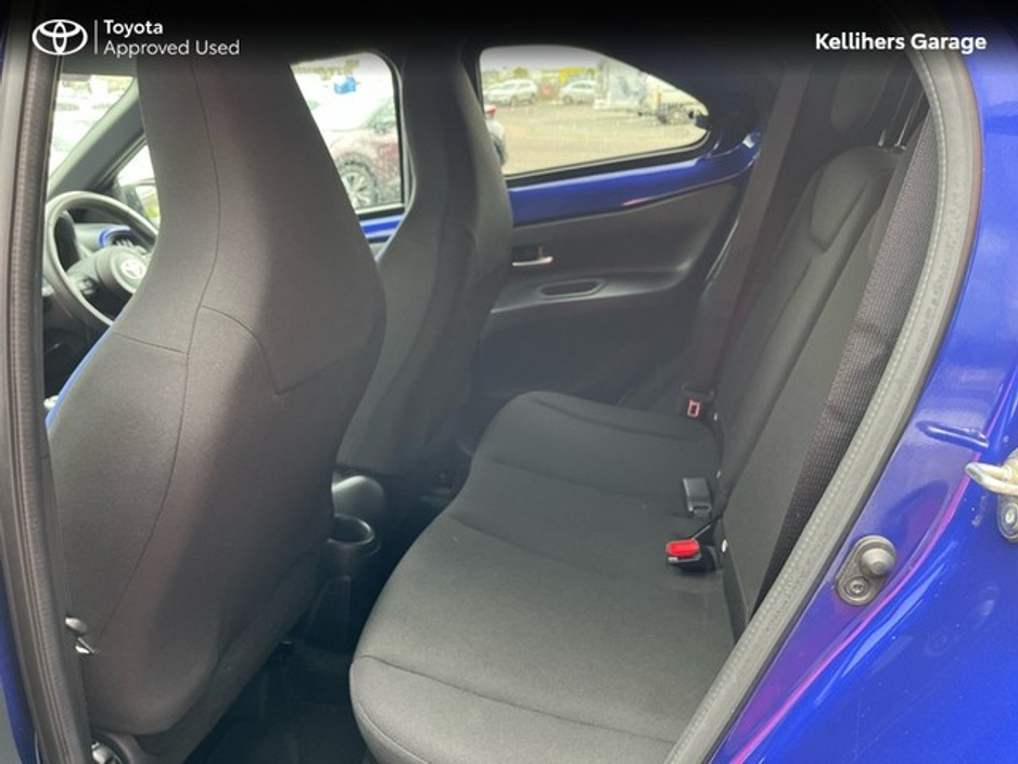 2022 Toyota Aygo X 1.0 DESIGN BITONE €16,450