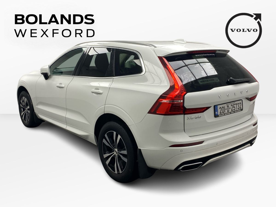 2020 Volvo XC60 - image 3