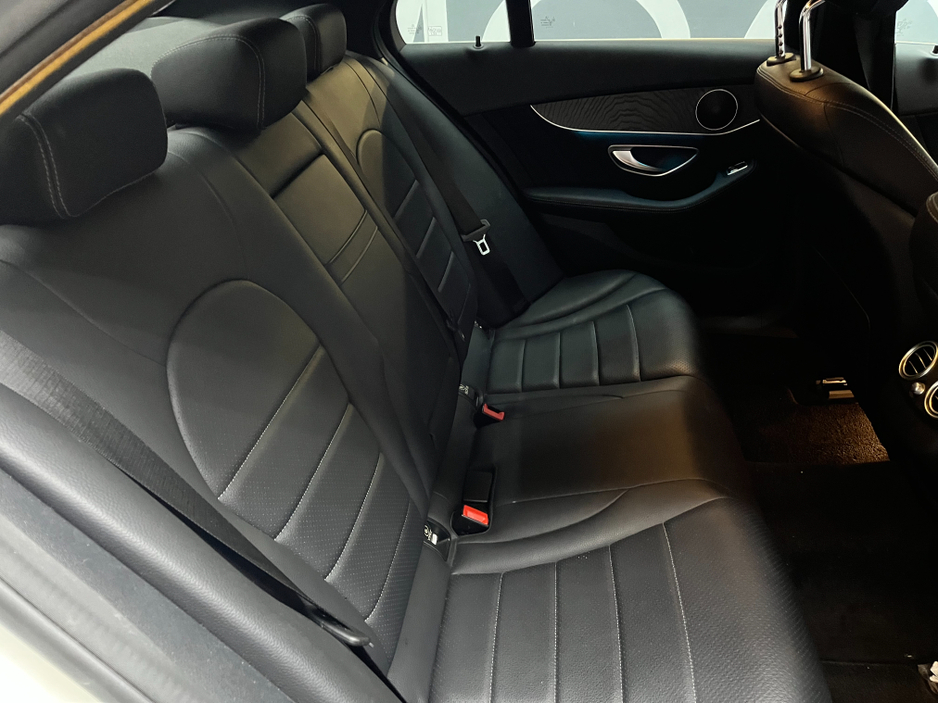 2018 Mercedes-Benz C Class - image 14