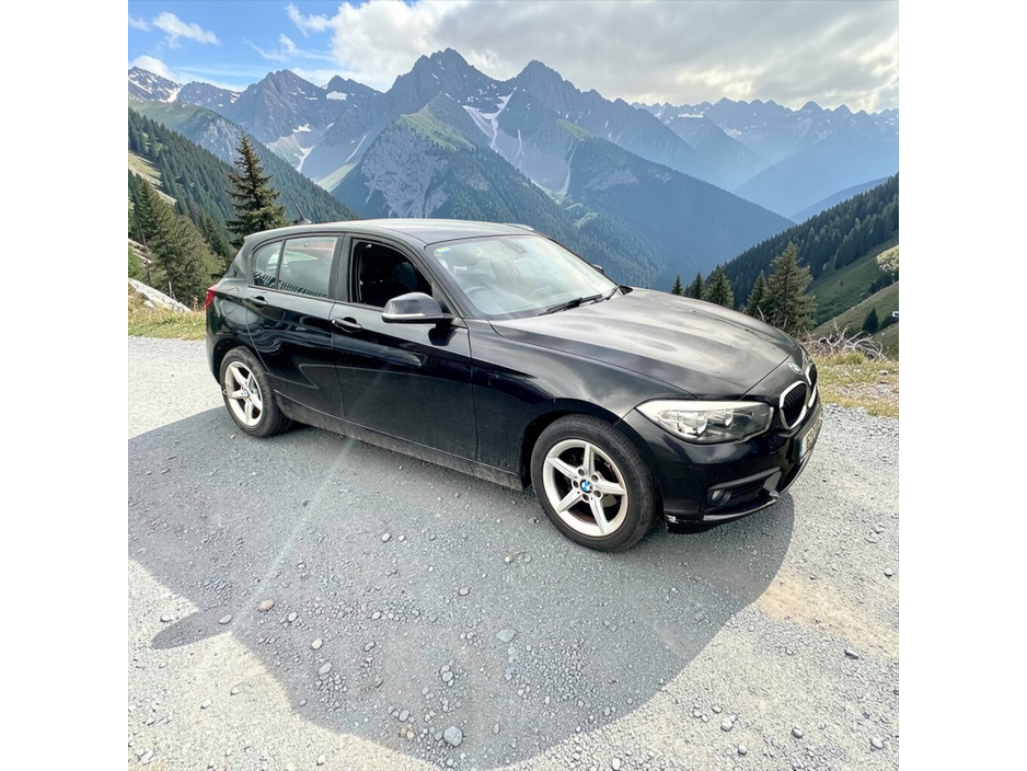 2016 BMW 1 Series - image 16