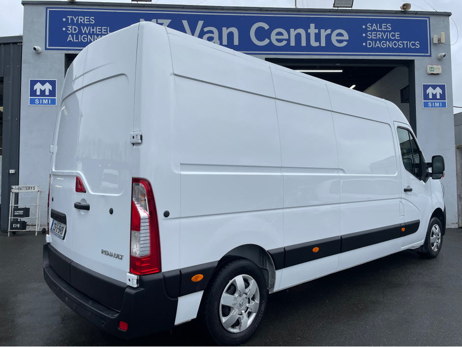 2023 Renault Master 2023  RENAULT MASTER FWD LM35 BLUE DCI 135 B