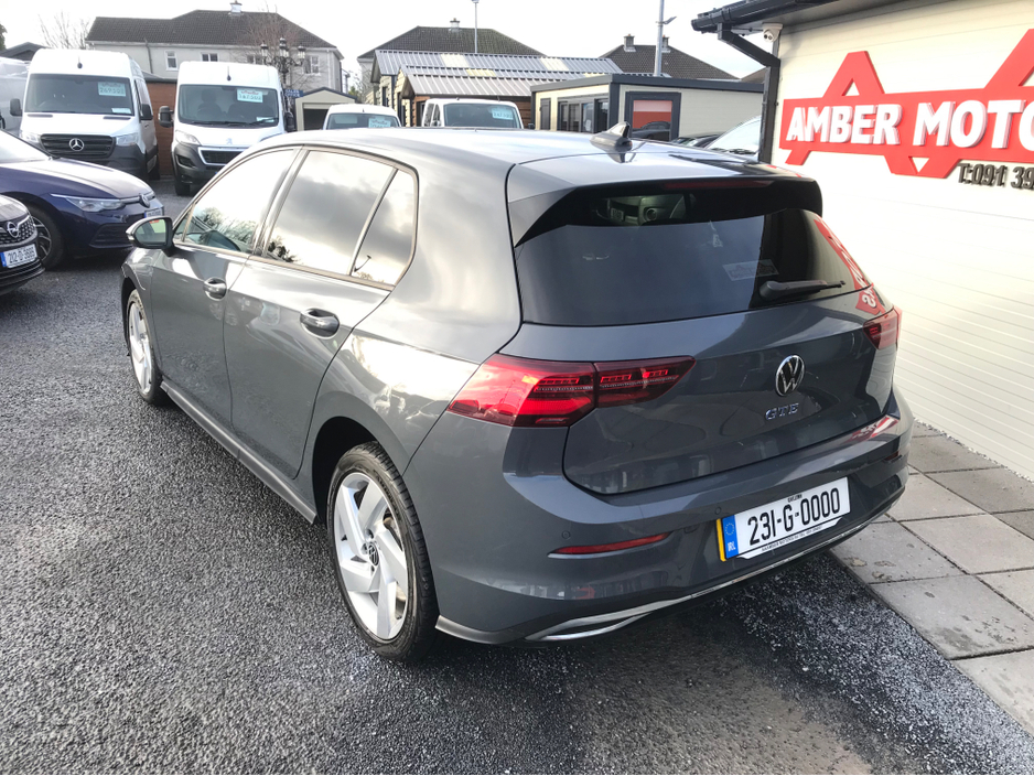 2023 Volkswagen Golf - image 14