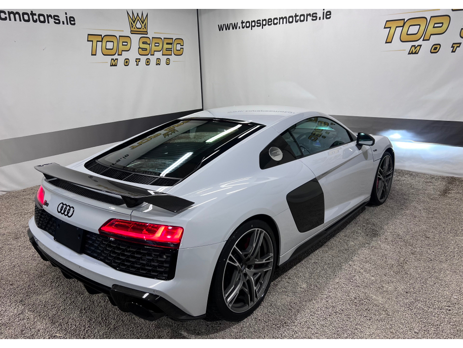 2022 Audi R8 R8 V10 Performance Carbon Edition €1