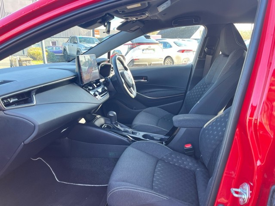 2024 Toyota Corolla - image 6