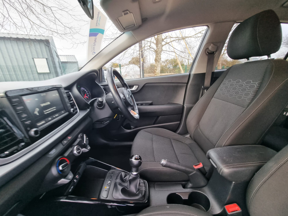 2019 Kia Rio - image 24