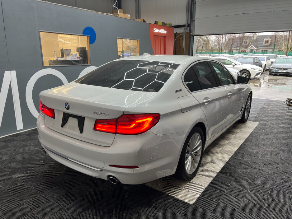 2017 BMW 5 Series ONLY €20950! 2017 BMW 530E LUXURY PERFORMANCE 2.0 AUTOMATIC / CRUISE CONTROL / 360° PARKING CAMERA / ELECTRIC MEMORY & HEATED SEATS / AMBIENT LIGHTS / HEATED REAR SEATS €20,950
