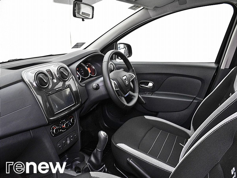 2018 Dacia Sandero Stepway - image 5