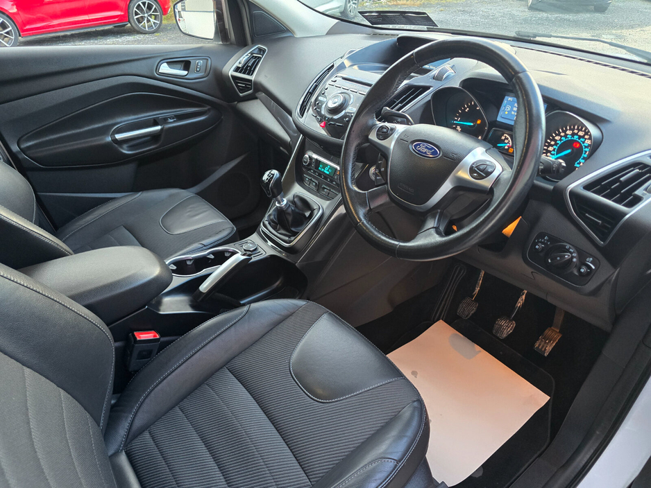 2015 Ford Kuga 2.0TDCI 150PS Titanium €8,995