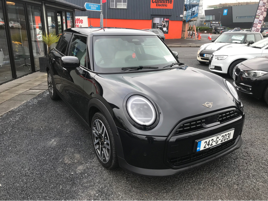 2024 MINI Cooper 42GD CLASSIC C 5DR AUTO €33,750