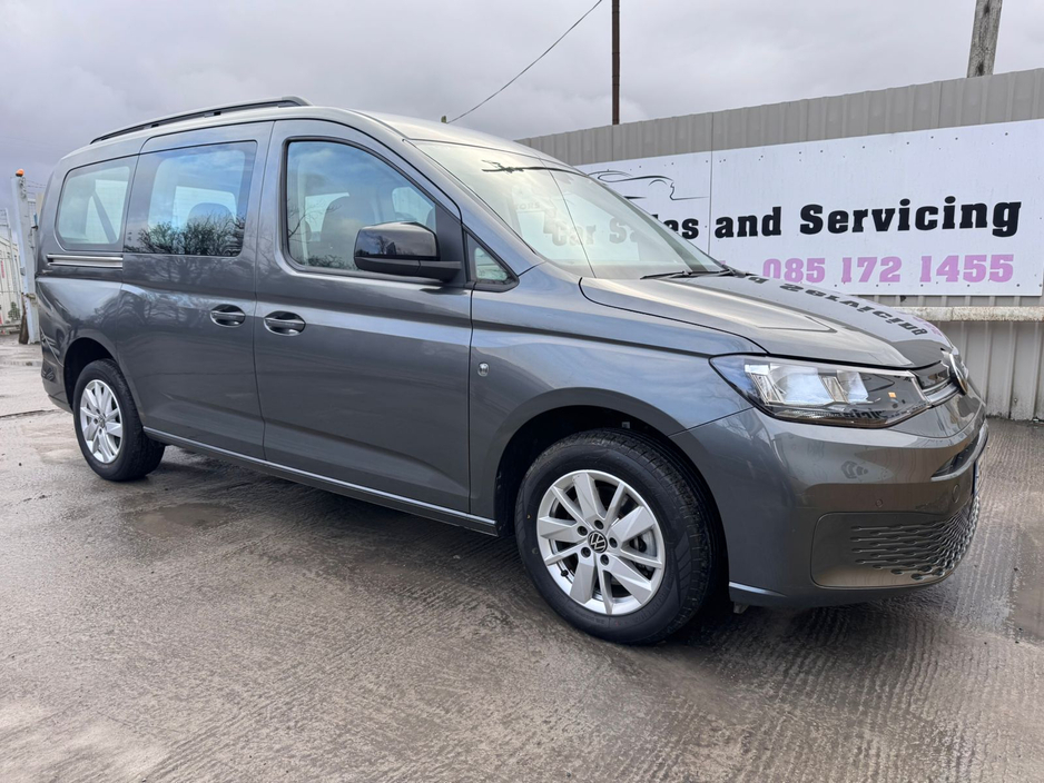 2025 Volkswagen Caddy Maxi Life LIFE TDI 122BHP A7F 5DR A €42,500