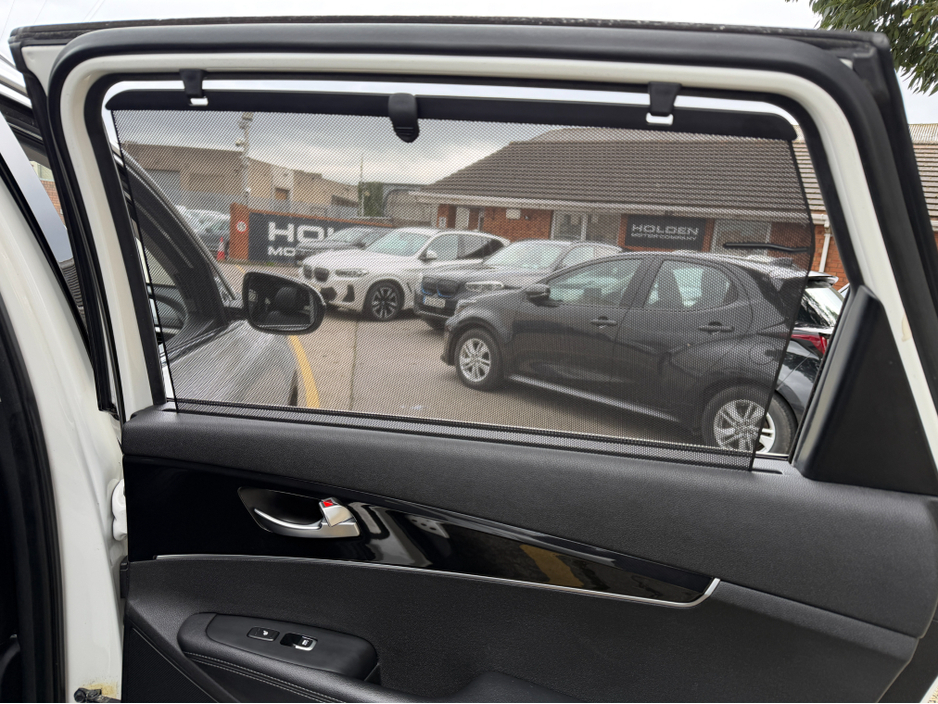 2016 Kia Sorento - image 22