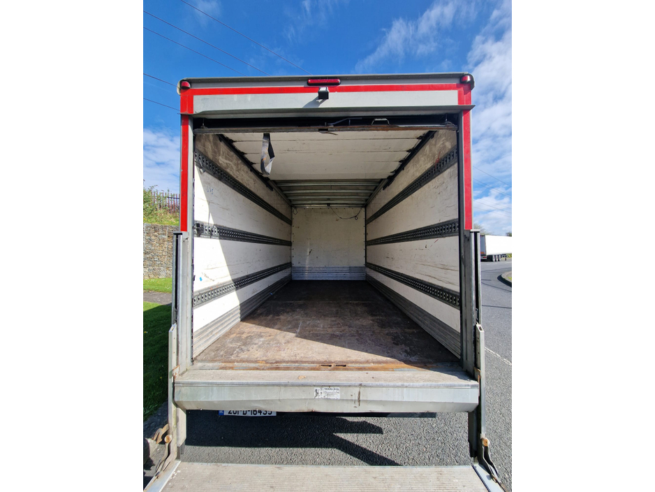 2020 Mercedes-Benz Sprinter - image 10