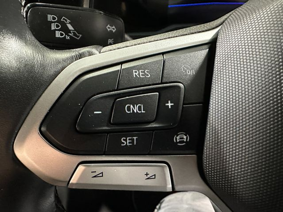 2024 Volkswagen Taigo - image 16