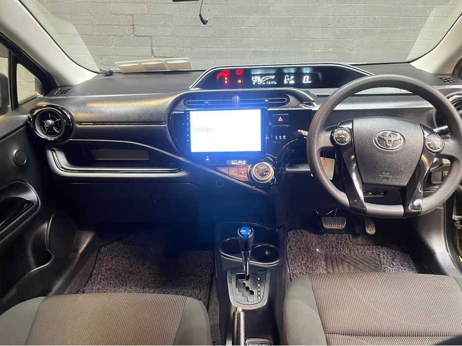2017 Toyota Aqua 2017 hybrid auto €10,995