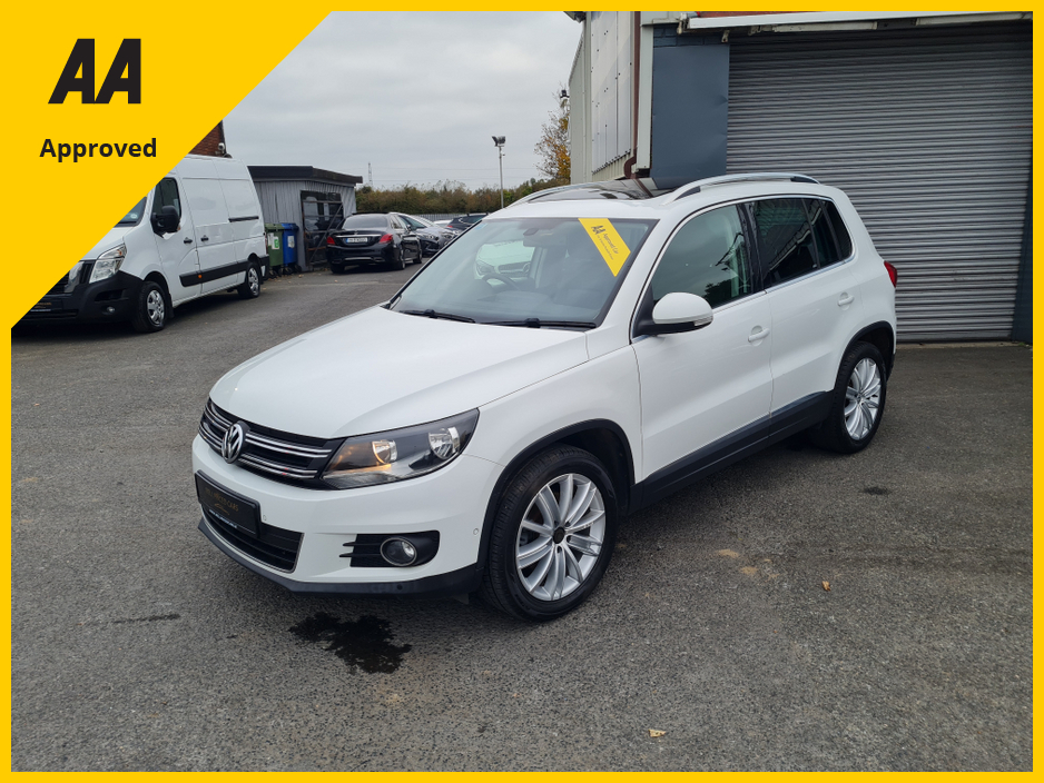 2015 Volkswagen Tiguan - image 13