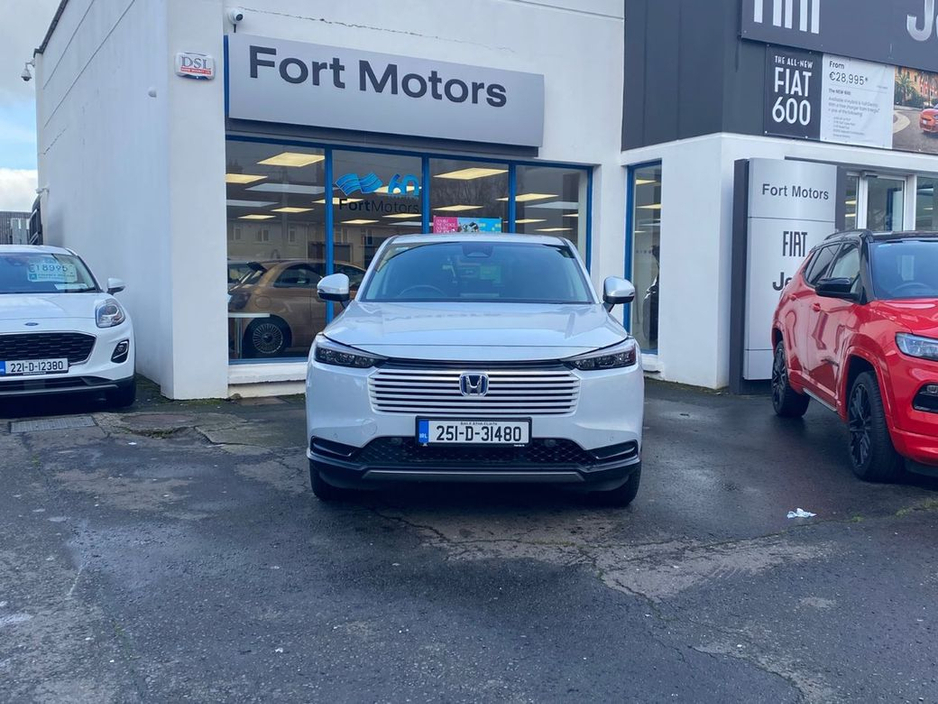 2025 Honda HR-V E:hev Elegance €38,995