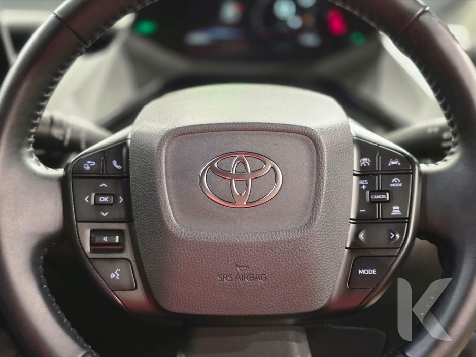 2023 Toyota Prius - image 22