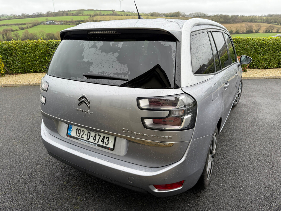 2019 Citroen C4 SpaceTourer - image 3