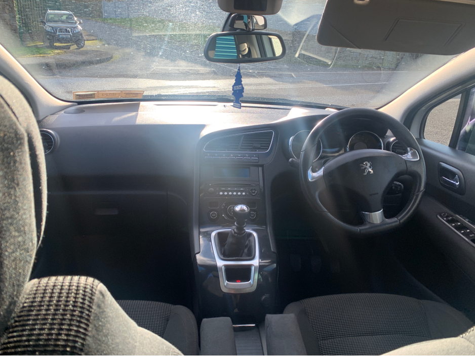 2015 Peugeot 5008 ACTIVE FAMILY 1.6 HDI 4DR €6,000