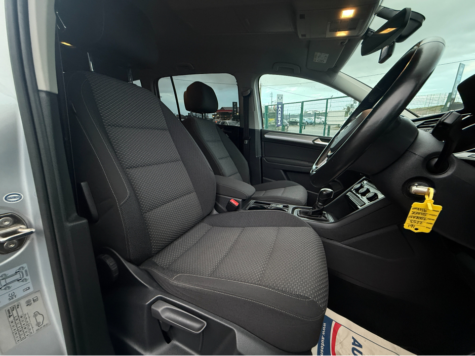 2016 Volkswagen Touran - image 16